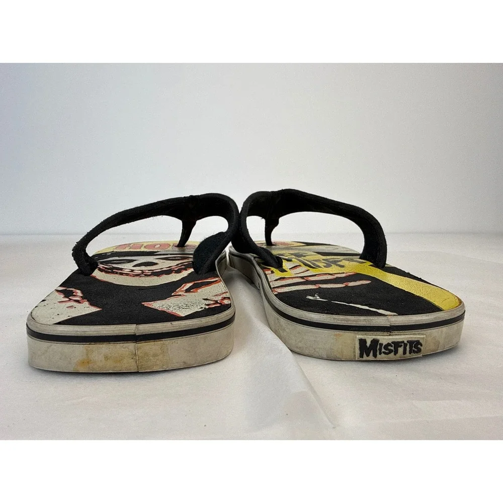 The Misfits Flip Flops Mens 12.5 - 13 Black Yellow Horror Business Punk Skull